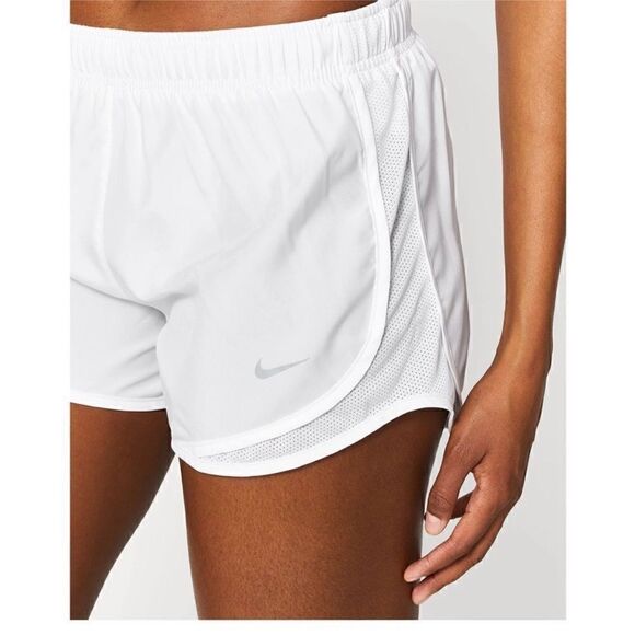 Nike NWT Women's Core Tempo Shorts in White Size Medium - Picture 2 of 8